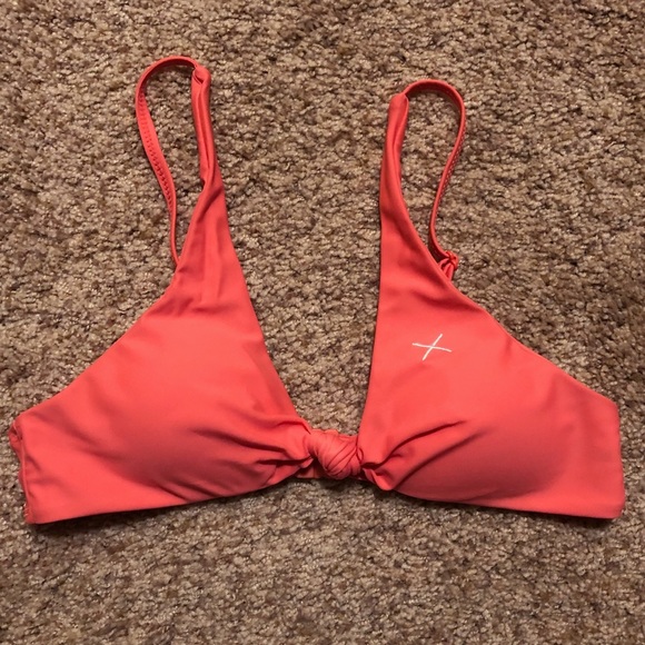 NWOT BoutineLA salmon bikini twist top - Picture 2 of 2